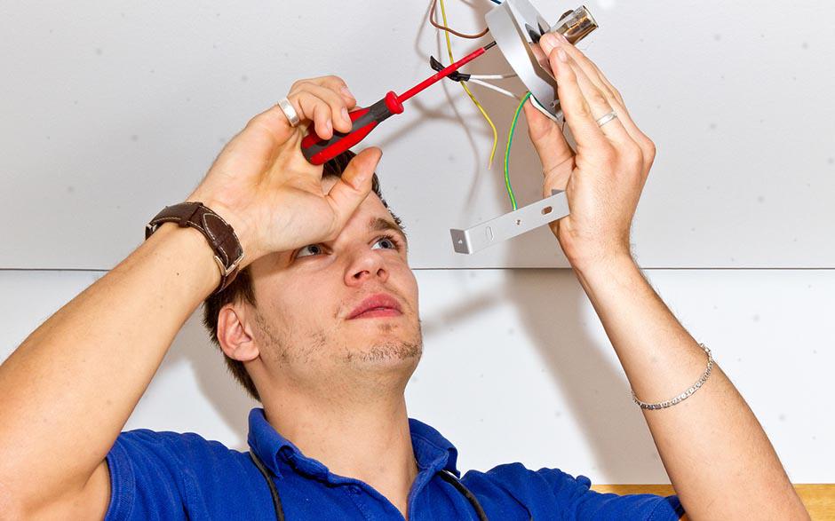 électricien de maintenance Épône